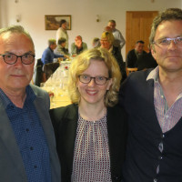 SPD Bayern Generalsekretärin Natascha Kohnen mit Ortsvorstand Gemeinderat Armin Adolf und Kreisrat Anton Krammer